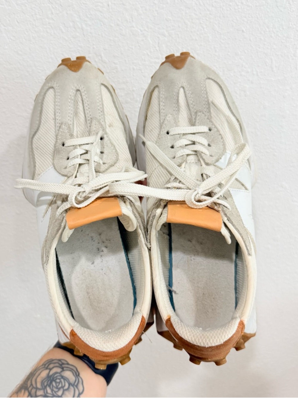 New Balance 327 Sneakers Sea Salt with Rust Oxide Women’s Size 7.5 - Picture 9 of 10